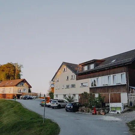 Fuchsacker Bed & Breakfast Degersheim
